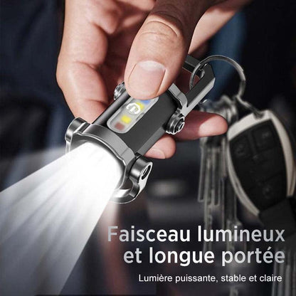 🔦⚡ Genopladelig nøglering – 300 lumen, USB-C-opladning og stødsikkert design til hverdagen og EDC 🔑