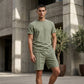 Sæt med letvægts-T-shirt og shorts til mænd i afslappet stil